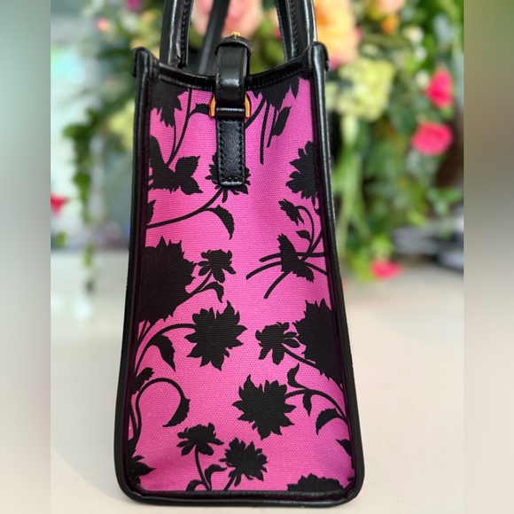 Versace La Medusa Tote Bag in Black & Pink with Crossbody Stap ~ EUC Gently Used - Picture 8 of 15